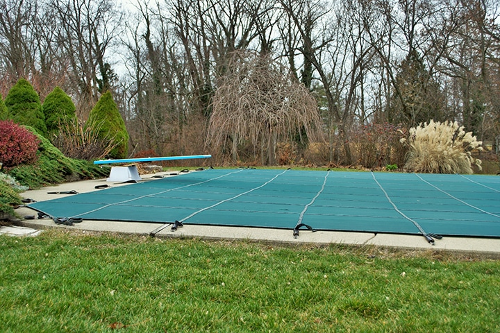 Bâche piscine pour l'hiver